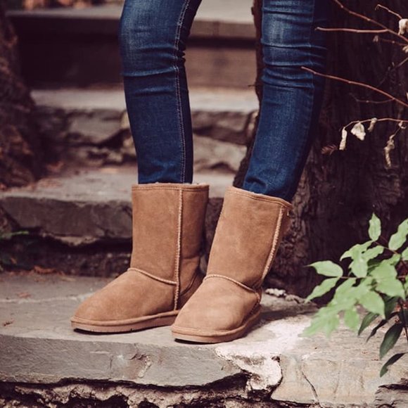 Minnetonka Womens Shearling Suede Slip On Short Boots Chestnut Brown 6 8 NWOB - Picture 2 of 7